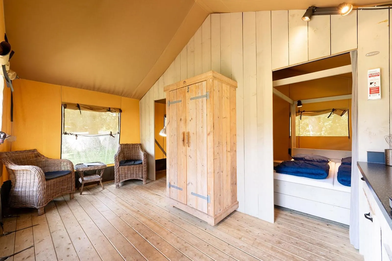 Отель Glamping Haure-Loire Sainte-Sigolene Роскошный шатер