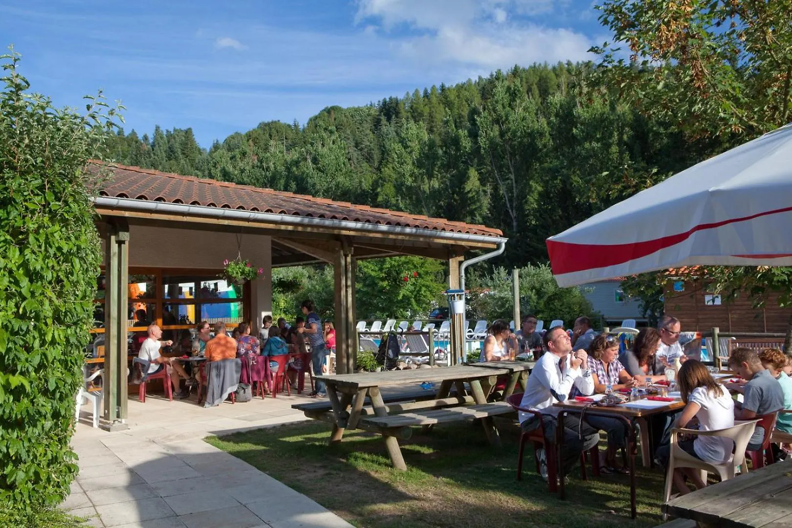 Отель Glamping Haure-Loire Sainte-Sigolene Роскошный шатер